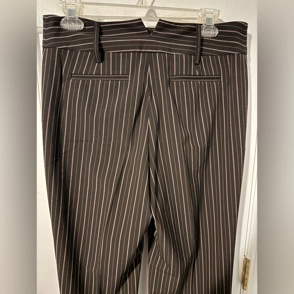 Nine West Chocolate Brown Pinstripe Trousers with Cuffed Hem & Notch in Back EUC